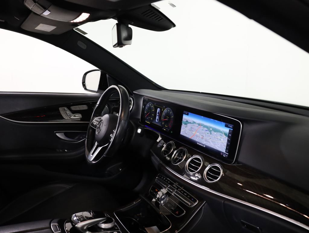 Certified 2019 Mercedes-Benz E 300 4MATIC image 40