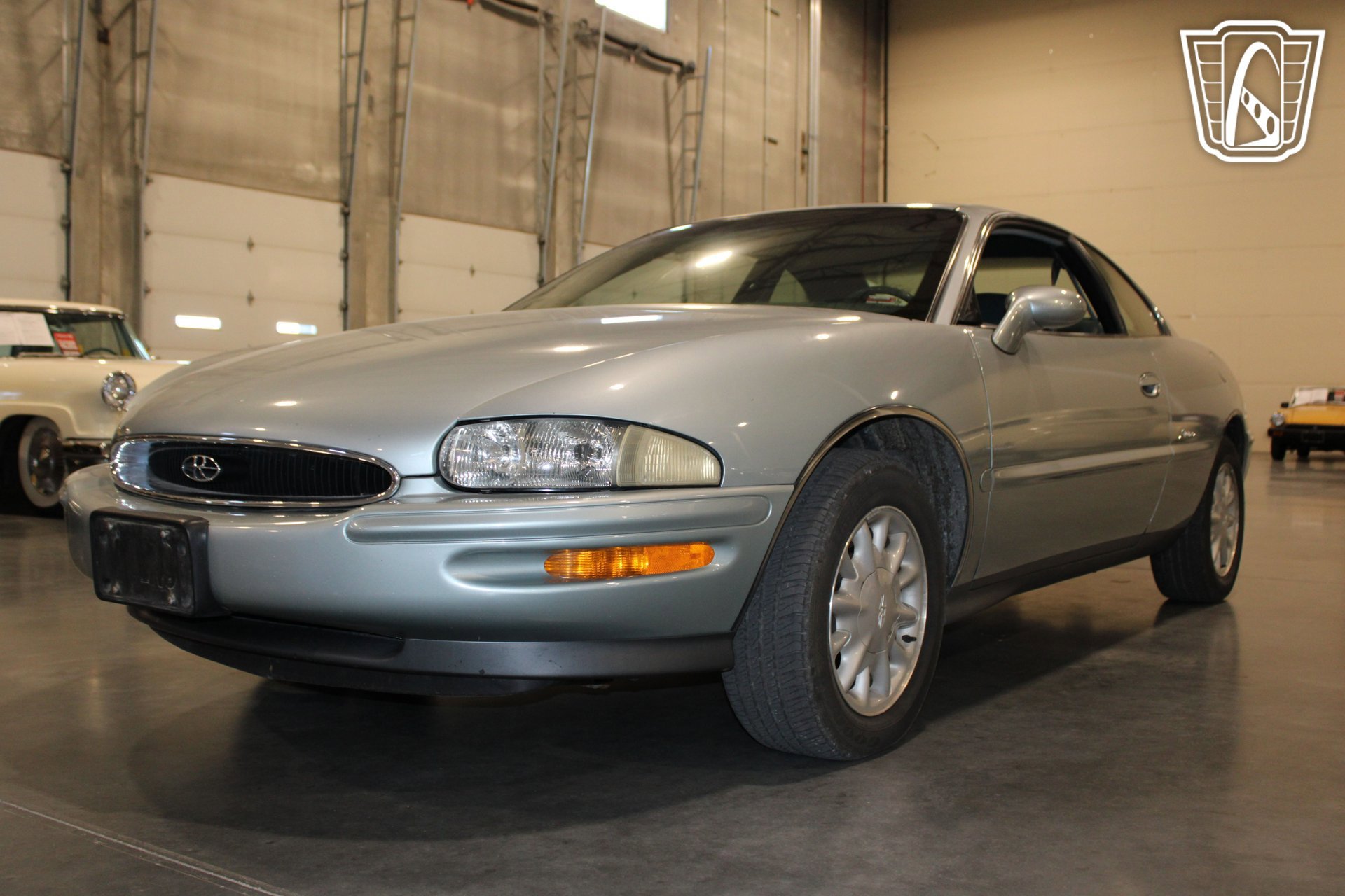 Used 1995 Buick Riviera Supercharged Coupe image 23