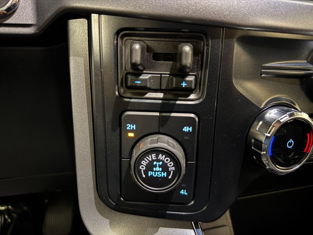 New 2026 Ford F150 XLT w/ Equipment Group 302A MID AWD/4WD image 32