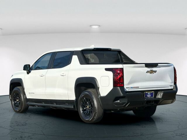 Used 2024 Chevrolet Silverado EV W/T image 4