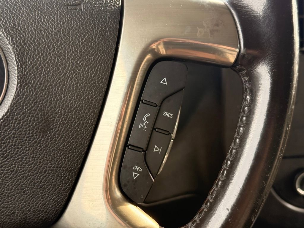 Used 2018 Chevrolet Express 3500 w/ Driver Convenience Package image 25