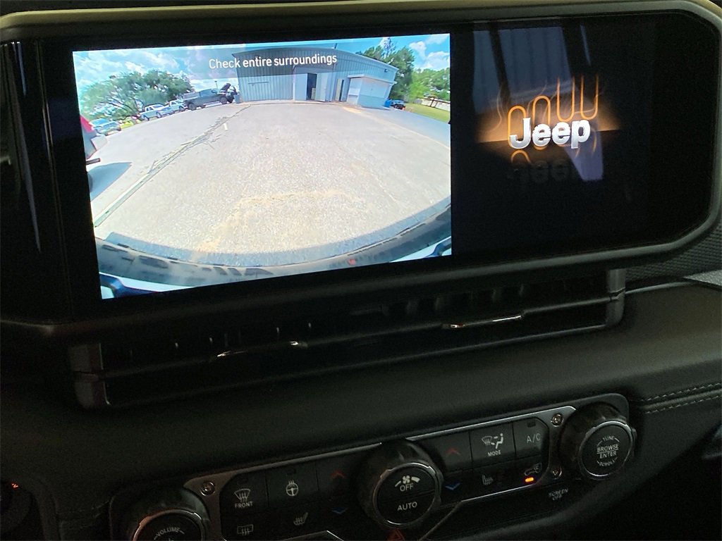 New 2025 Jeep Wrangler Unlimited Rubicon image 25