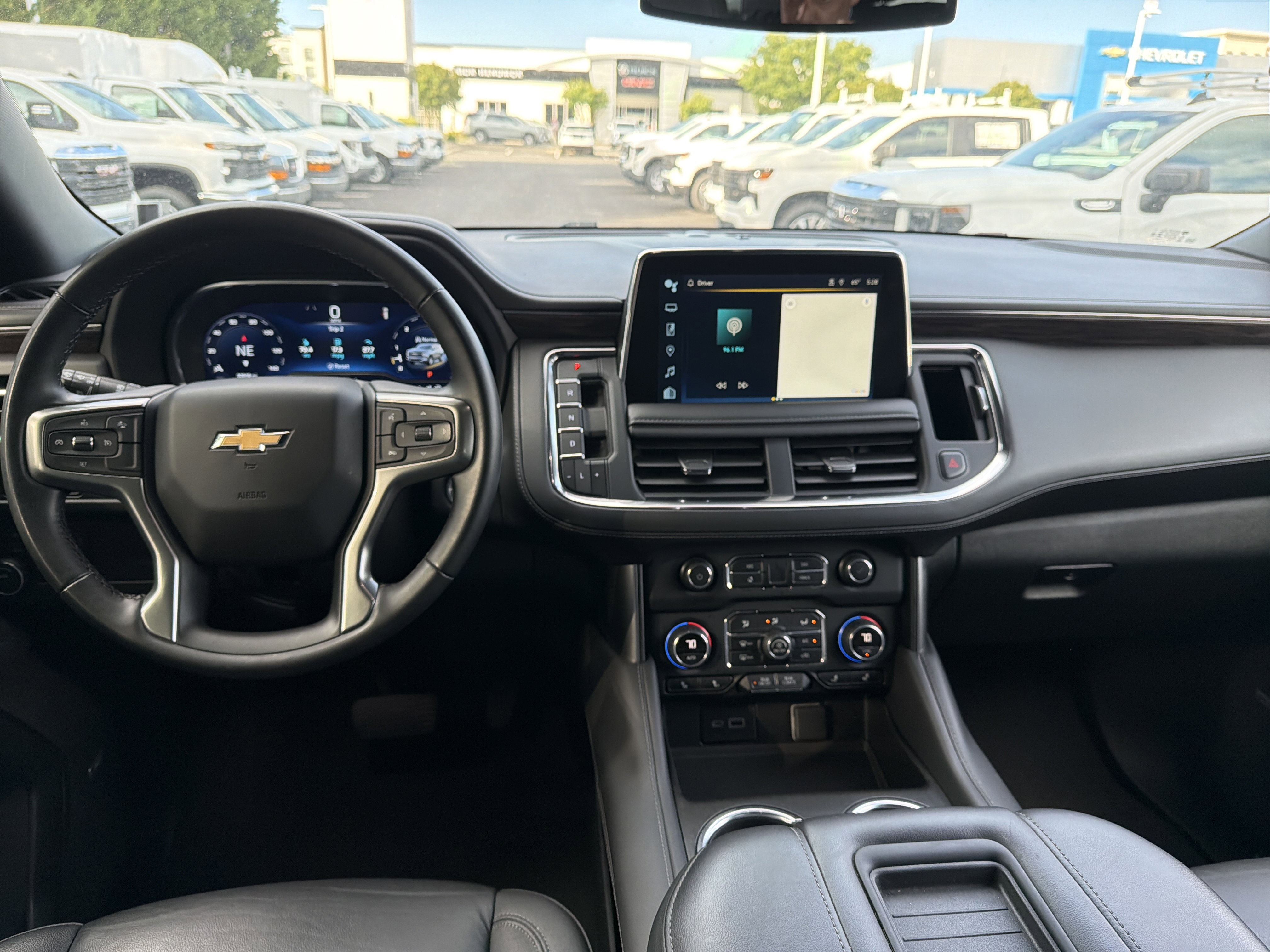 Used 2024 Chevrolet Suburban LT AWD/4WD image 27