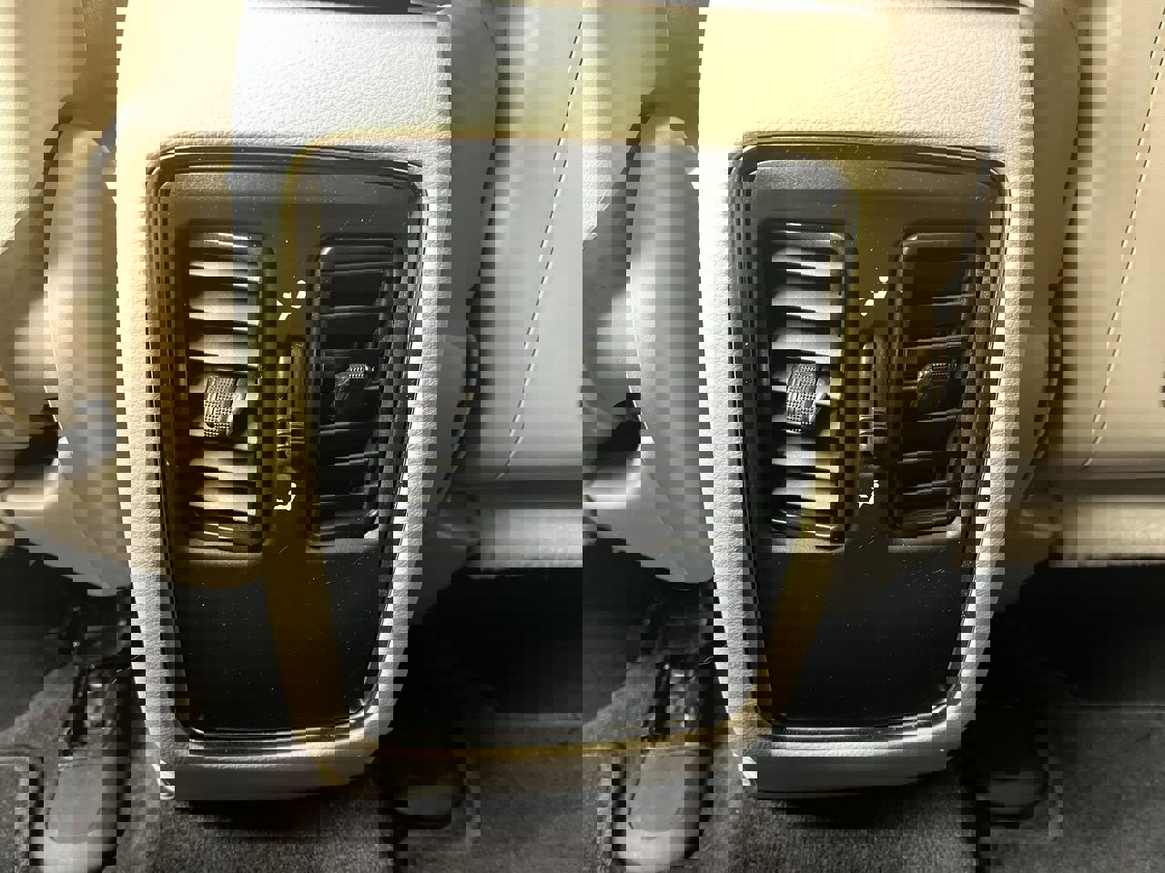 Used 2016 Jeep Grand Cherokee Laredo w/ Quick Order Package 23E image 11