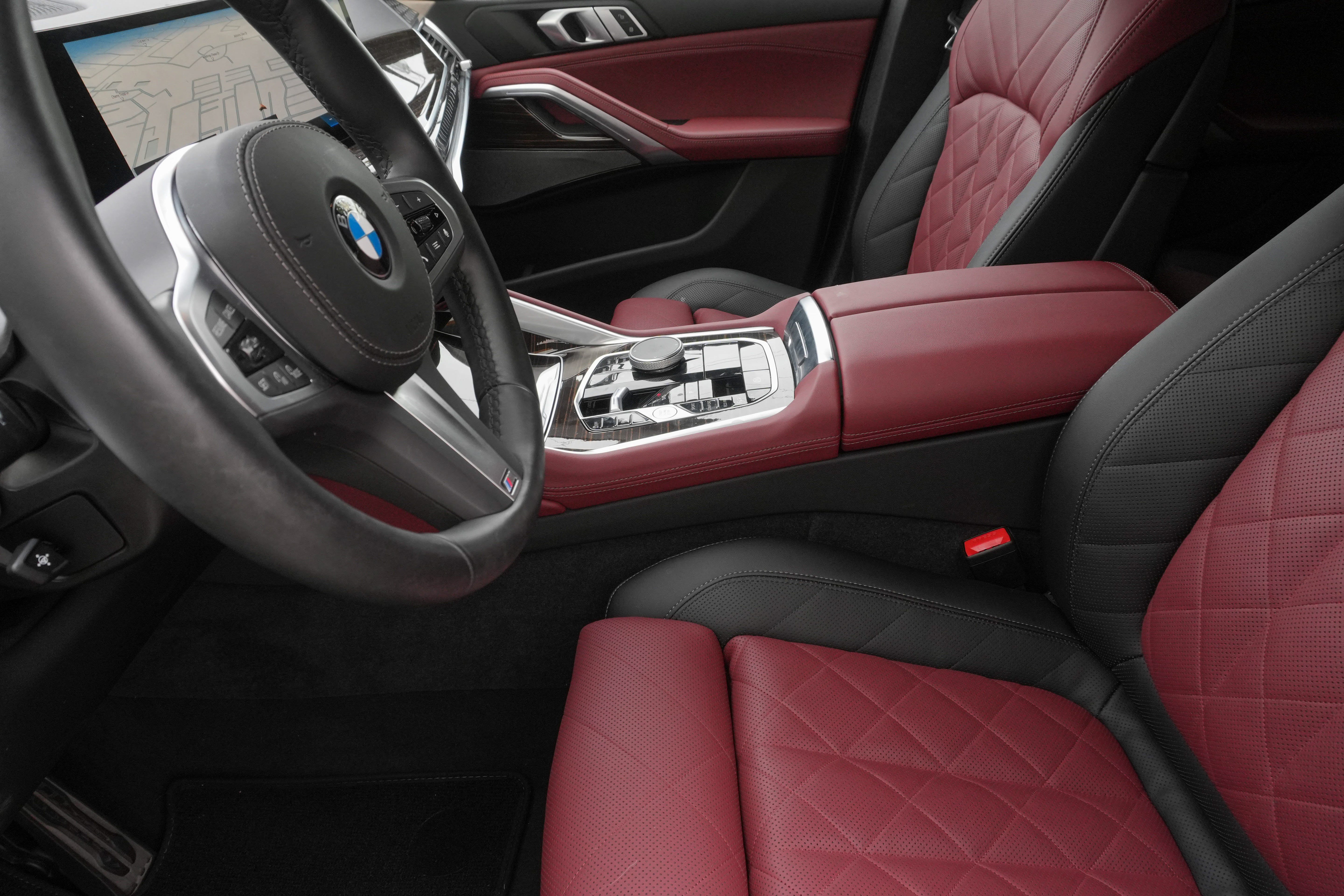 Certified 2026 BMW X6 xDrive40i w/ Climate Comfort Package AWD/4WD image 11