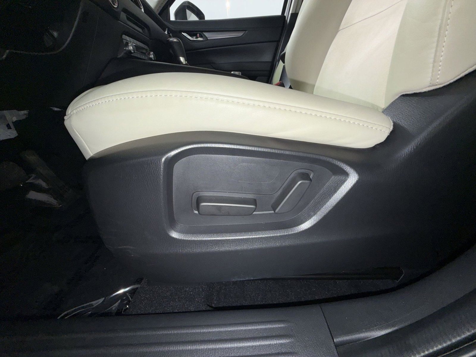 Used 2023 MAZDA CX-5 AWD 2.5 S w/ Select Package image 14