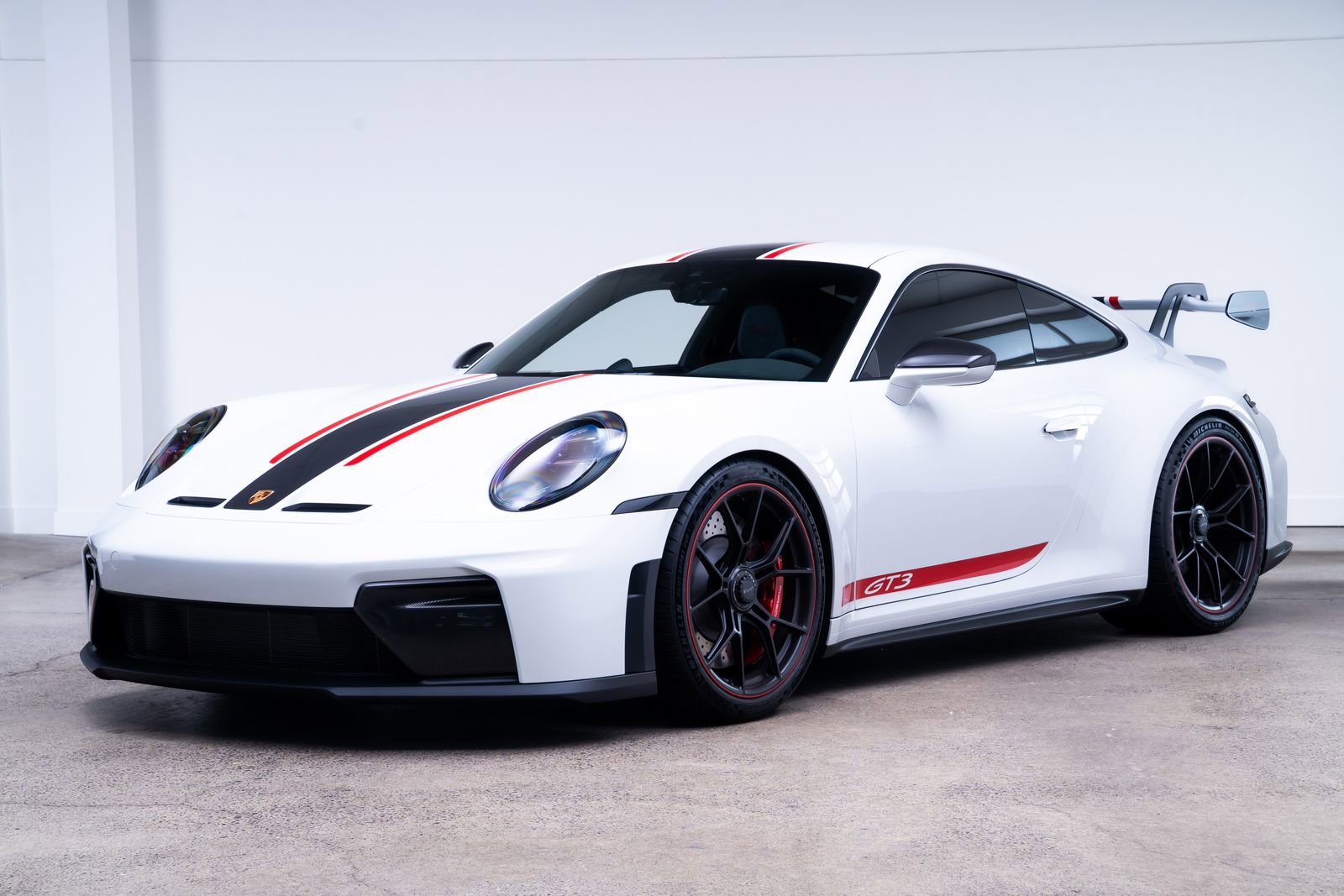 Used 2026 Porsche 911 GT3 RWD image 3