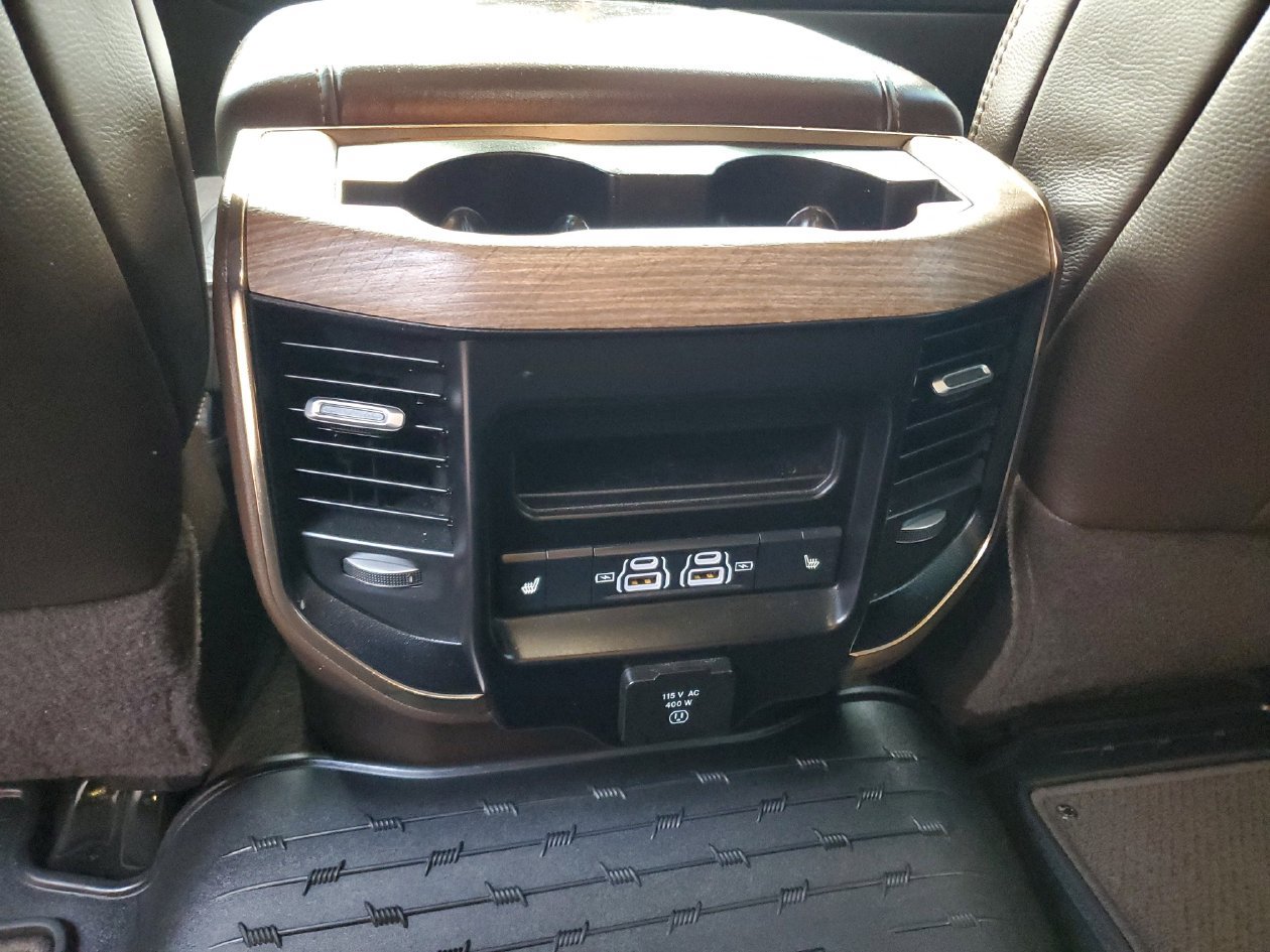 Used 2025 RAM 2500 Limited AWD/4WD image 16