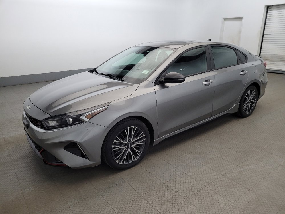Used 2022 Kia Forte GT-Line w/ GT-Line Premium Package FWD image 2