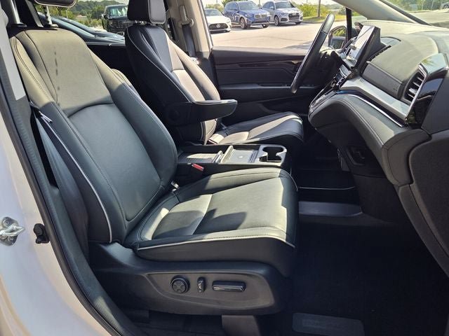 Certified 2025 Honda Odyssey Touring image 21