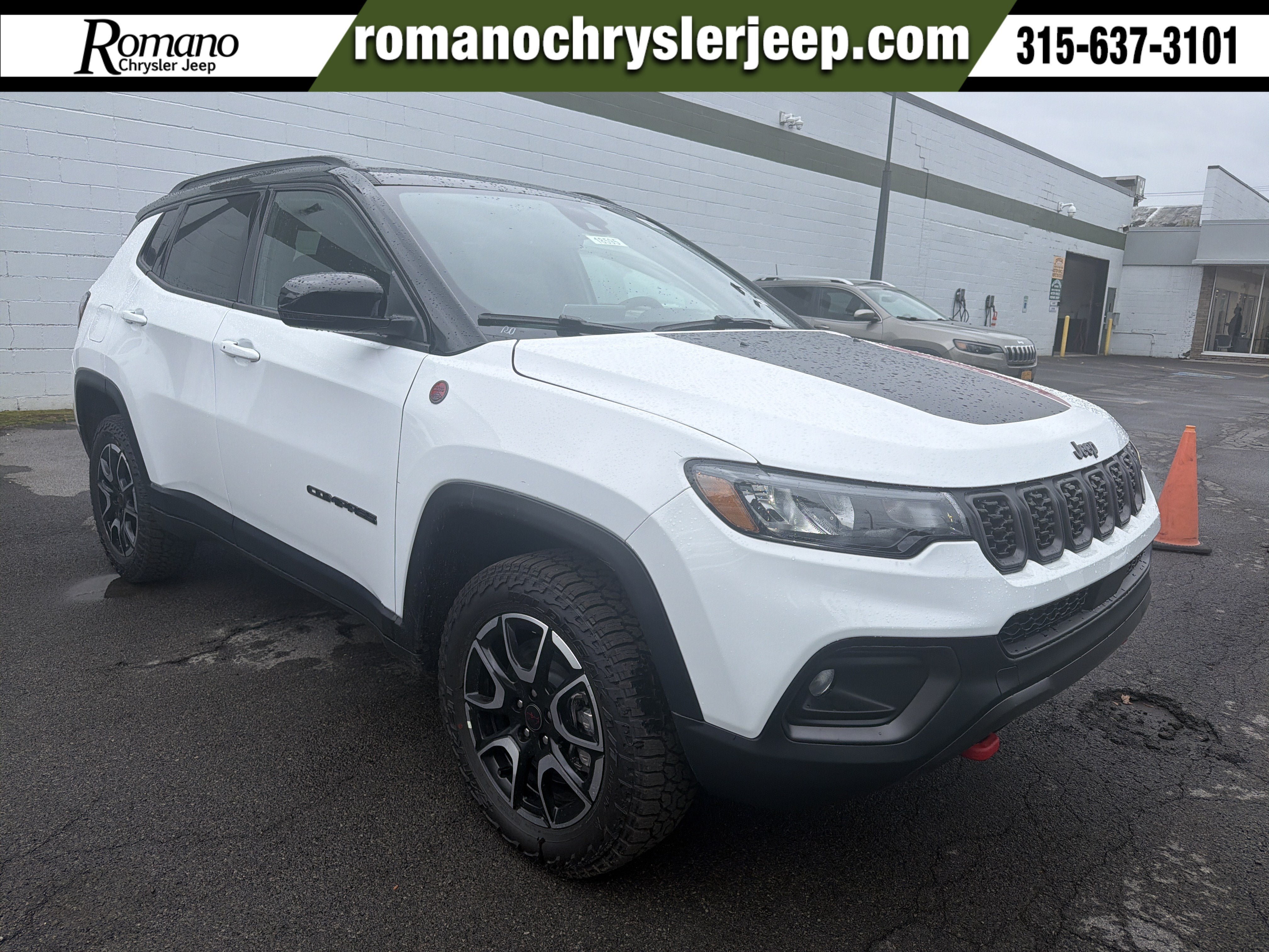 New 2026 Jeep Compass Trailhawk w/ Sun, Sound & Navigation Group AWD/4WD image 1