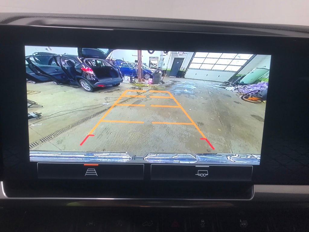 Used 2023 GMC Sierra 1500 Elevation image 21