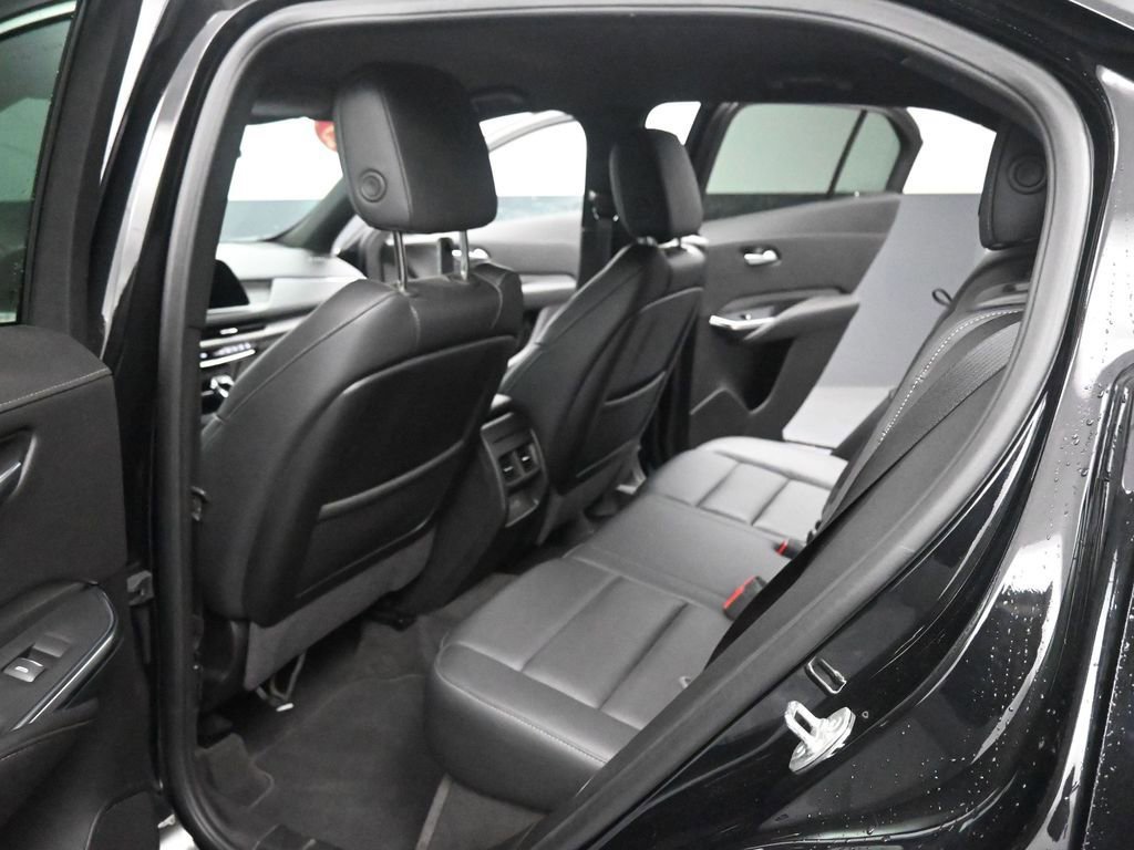 Used 2025 Cadillac XT4 Premium Luxury image 27