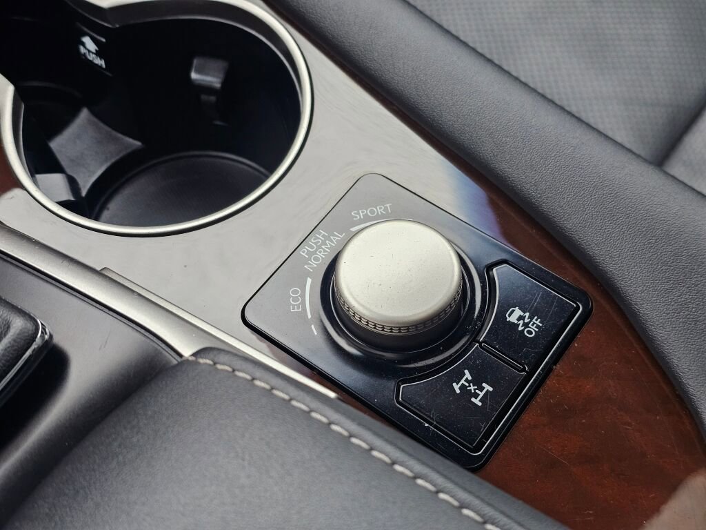 Used 2019 Lexus RX 350 AWD w/ Navigation Package image 34