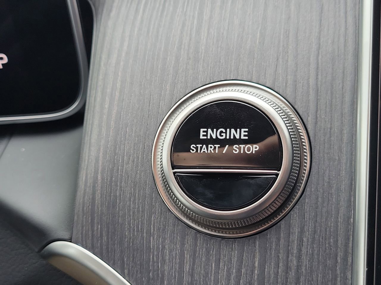 New 2026 Mercedes-Benz GLC 350e 4MATIC image 30