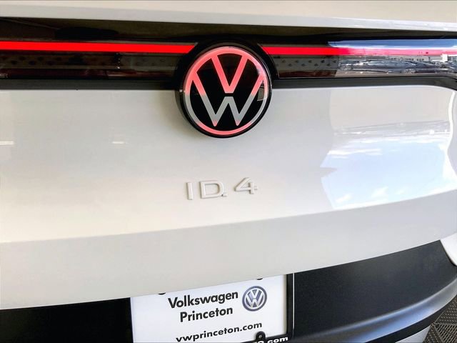 Certified 2023 Volkswagen ID.4 Pro S Plus image 8
