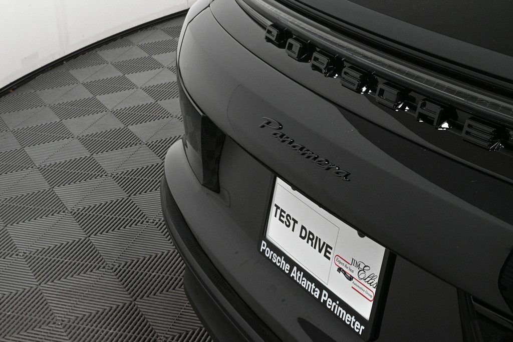 New 2026 Porsche Panamera image 37