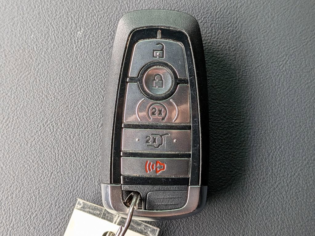 Certified 2025 Ford Explorer ST-Line w/ Premium Package image 33