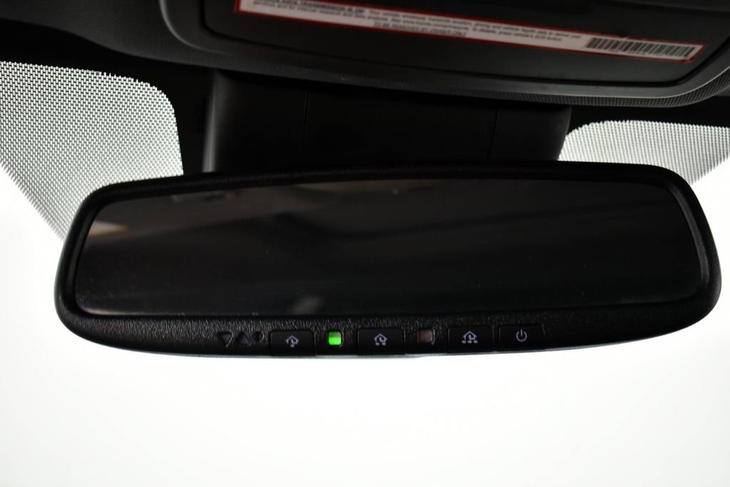 Used 2021 Toyota Sienna Limited image 31