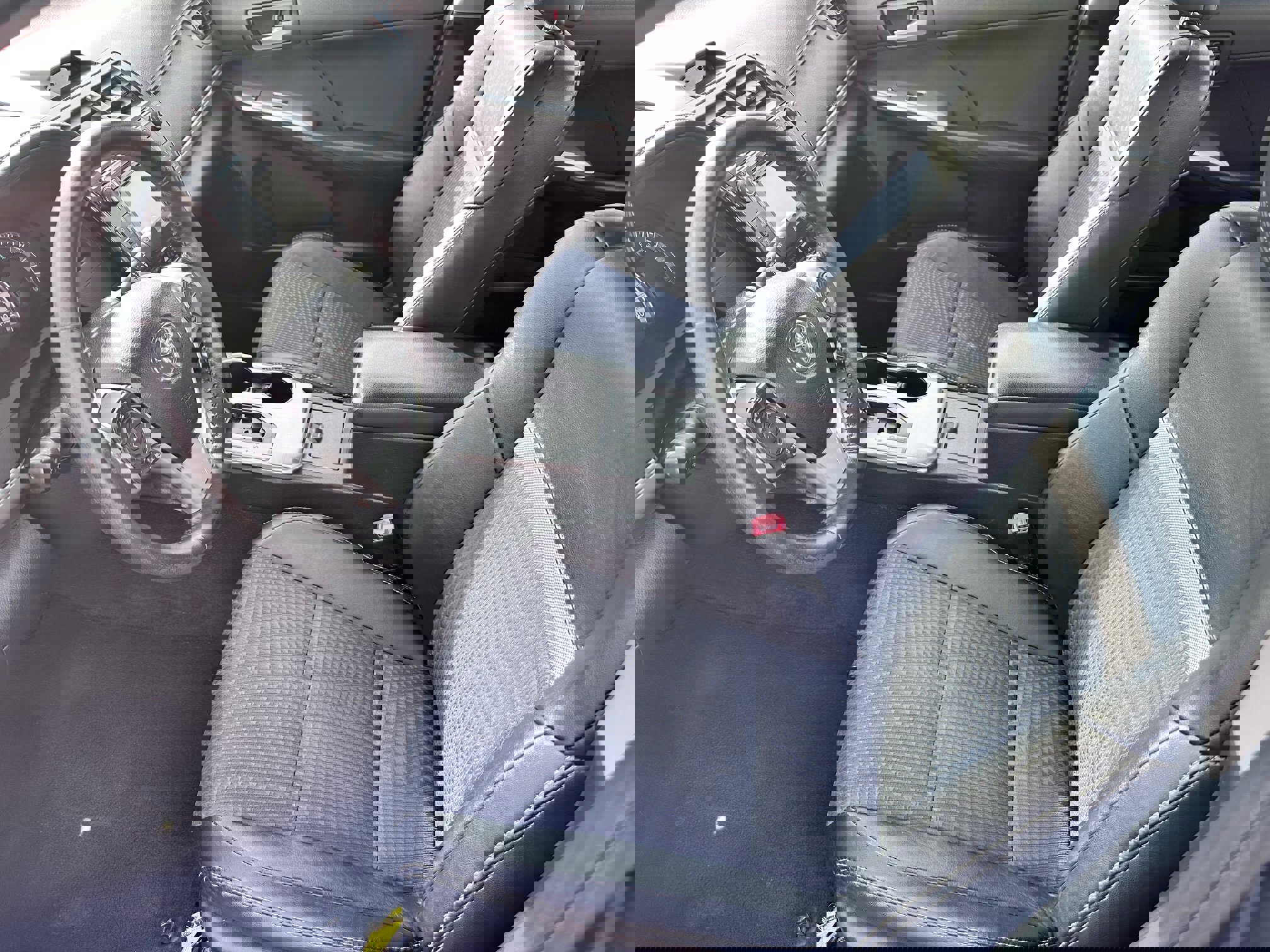 Used 2014 Toyota Camry SE image 5