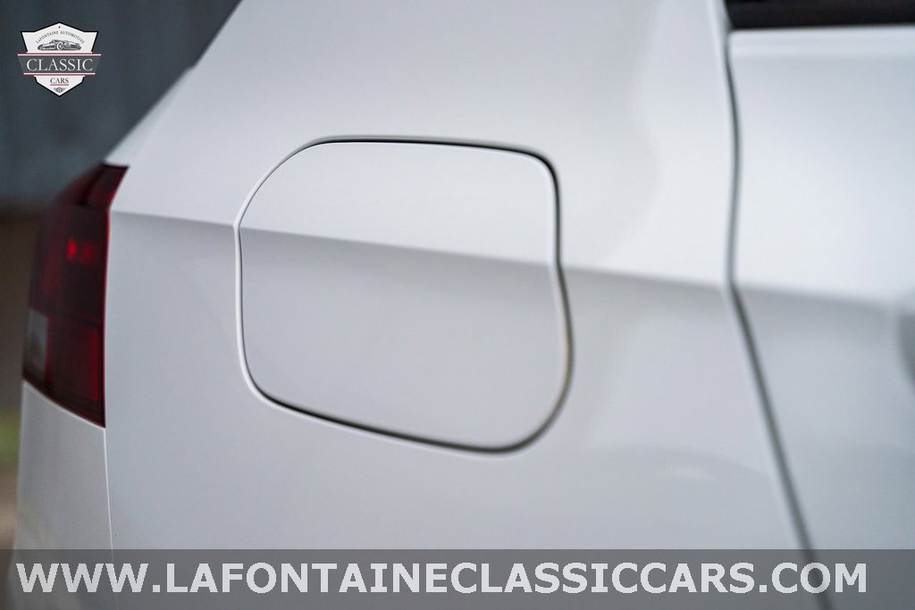 Used 2022 Volkswagen Golf R image 40