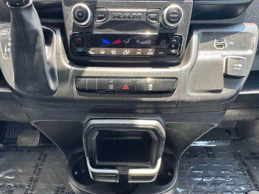 Used 2024 RAM ProMaster 2500 w/ Convenience Group FWD image 21
