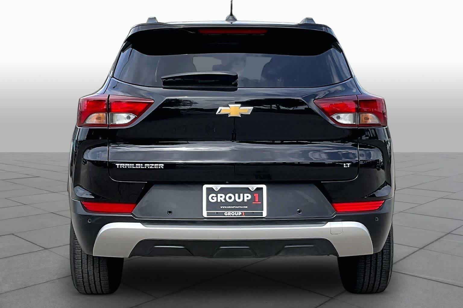 Used 2021 Chevrolet TrailBlazer LT w/ Convenience Package FWD image 5