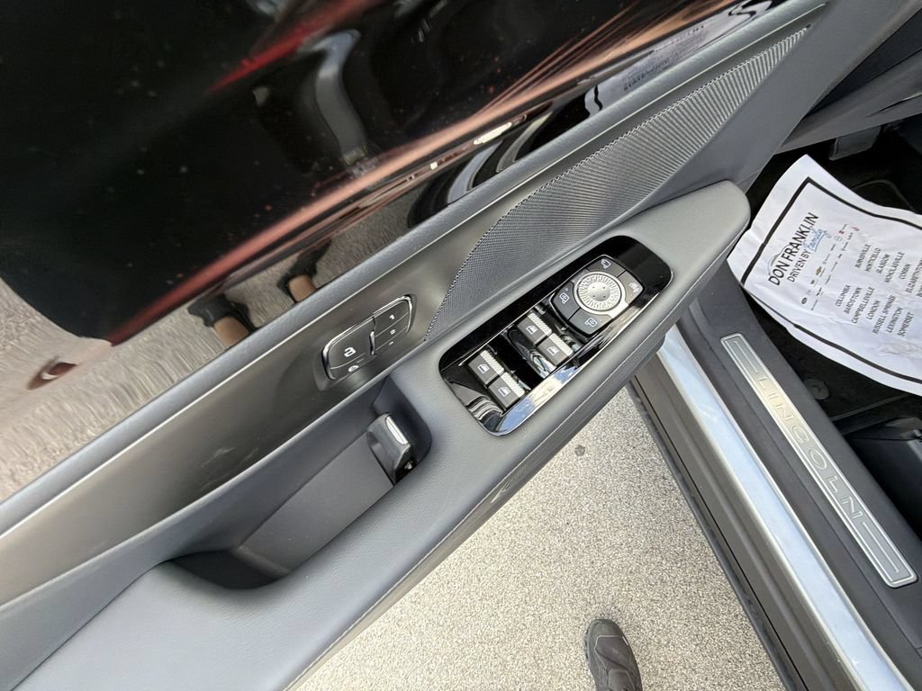 New 2026 Lincoln Nautilus Premier AWD/4WD image 13