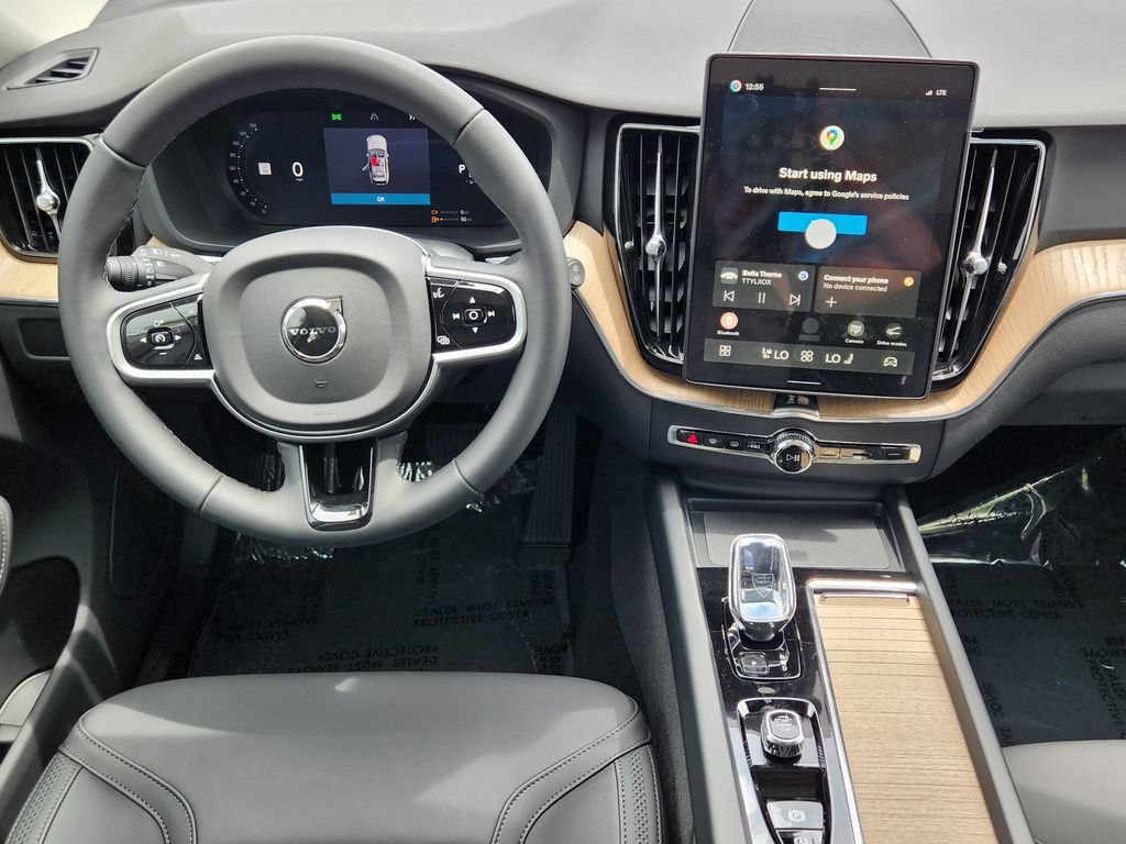 New 2026 Volvo XC60 T8 Plus w/ Climate Package AWD/4WD image 3