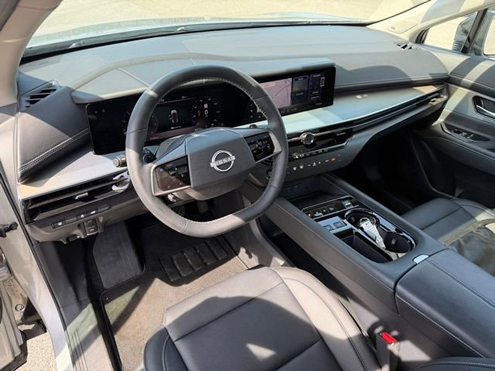 Used 2025 Nissan Murano SL AWD/4WD image 13