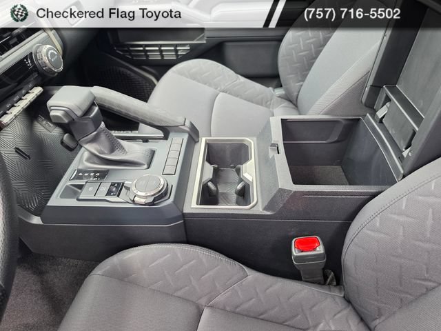 Used 2025 Toyota Tacoma SR5 AWD/4WD image 25