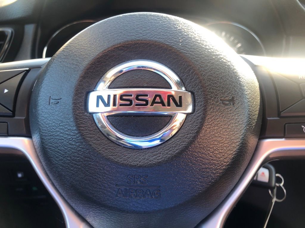 Used 2020 Nissan Rogue S image 15