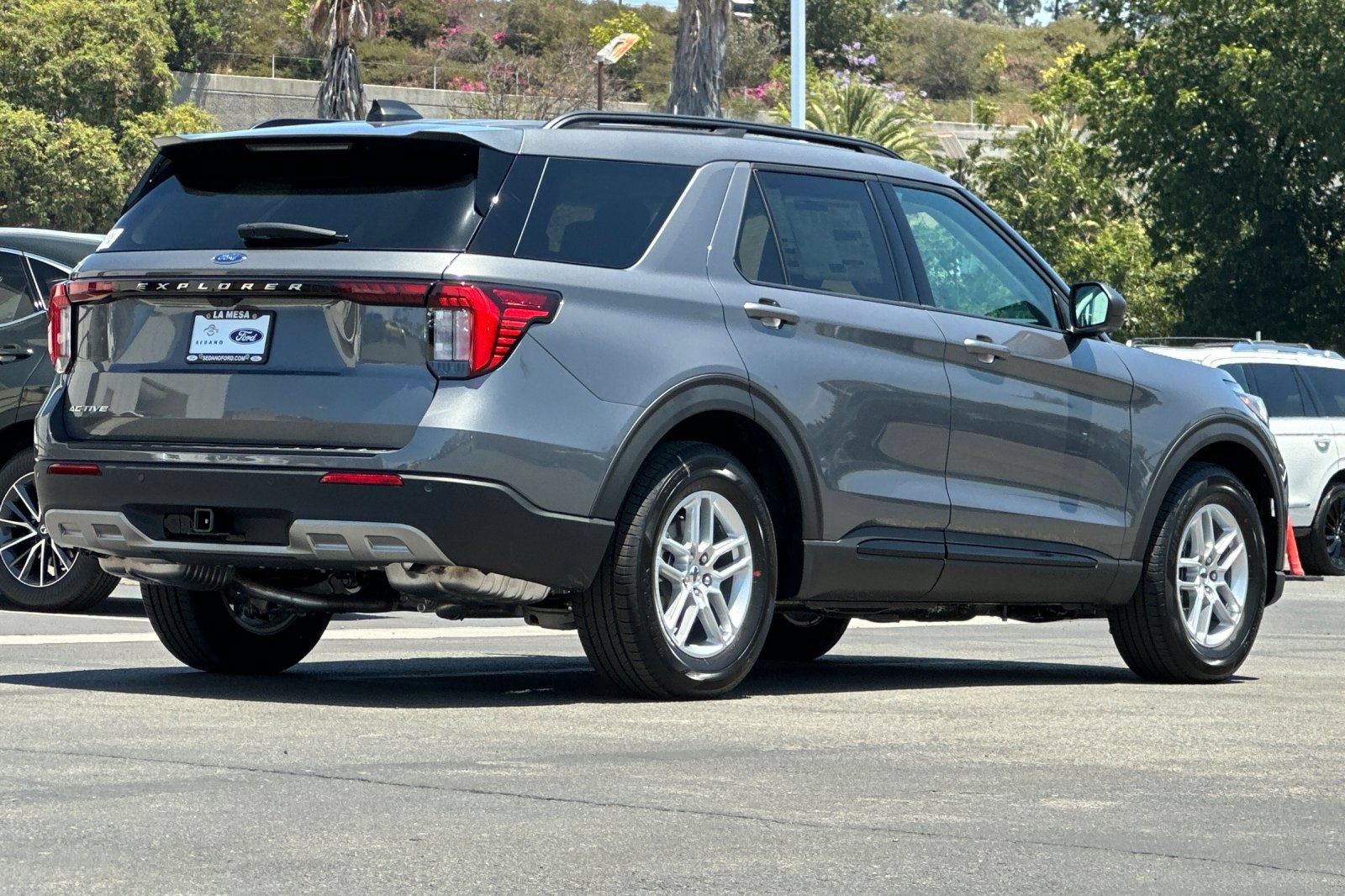New 2026 Ford Explorer Active w/ Active Comfort Package RWD image 3