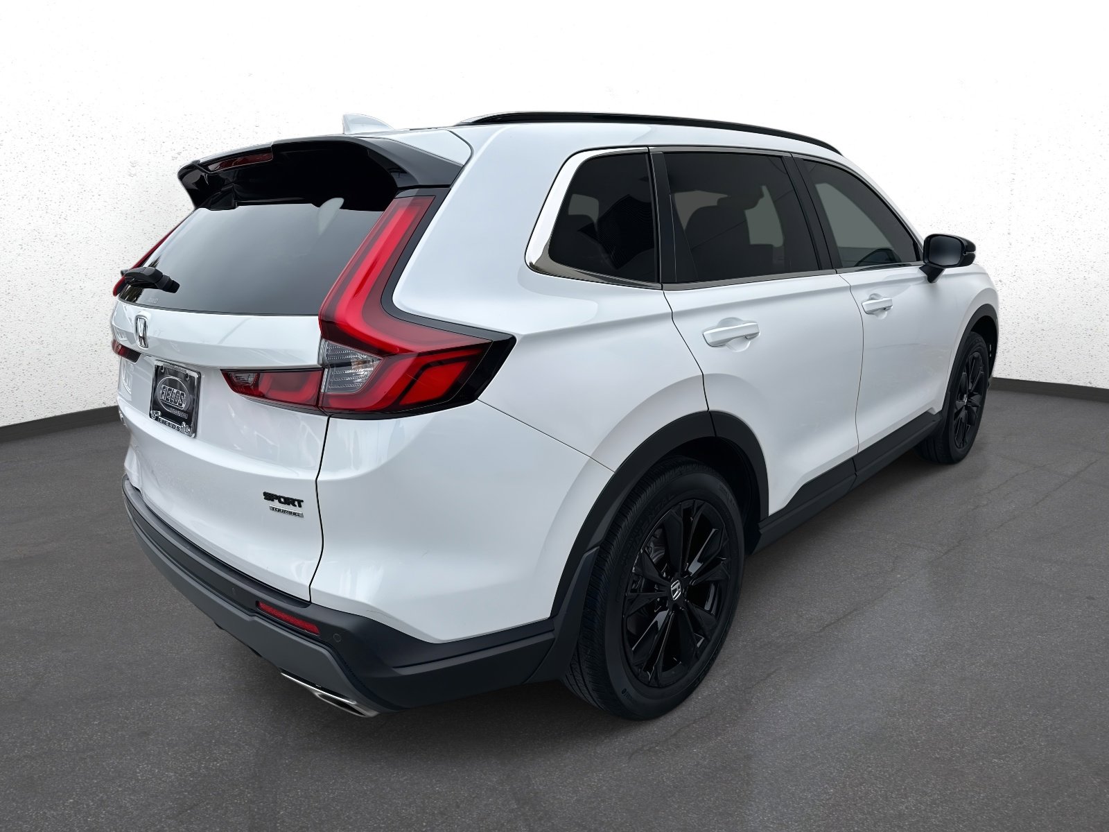 Used 2023 Honda CR-V Sport Touring image 3