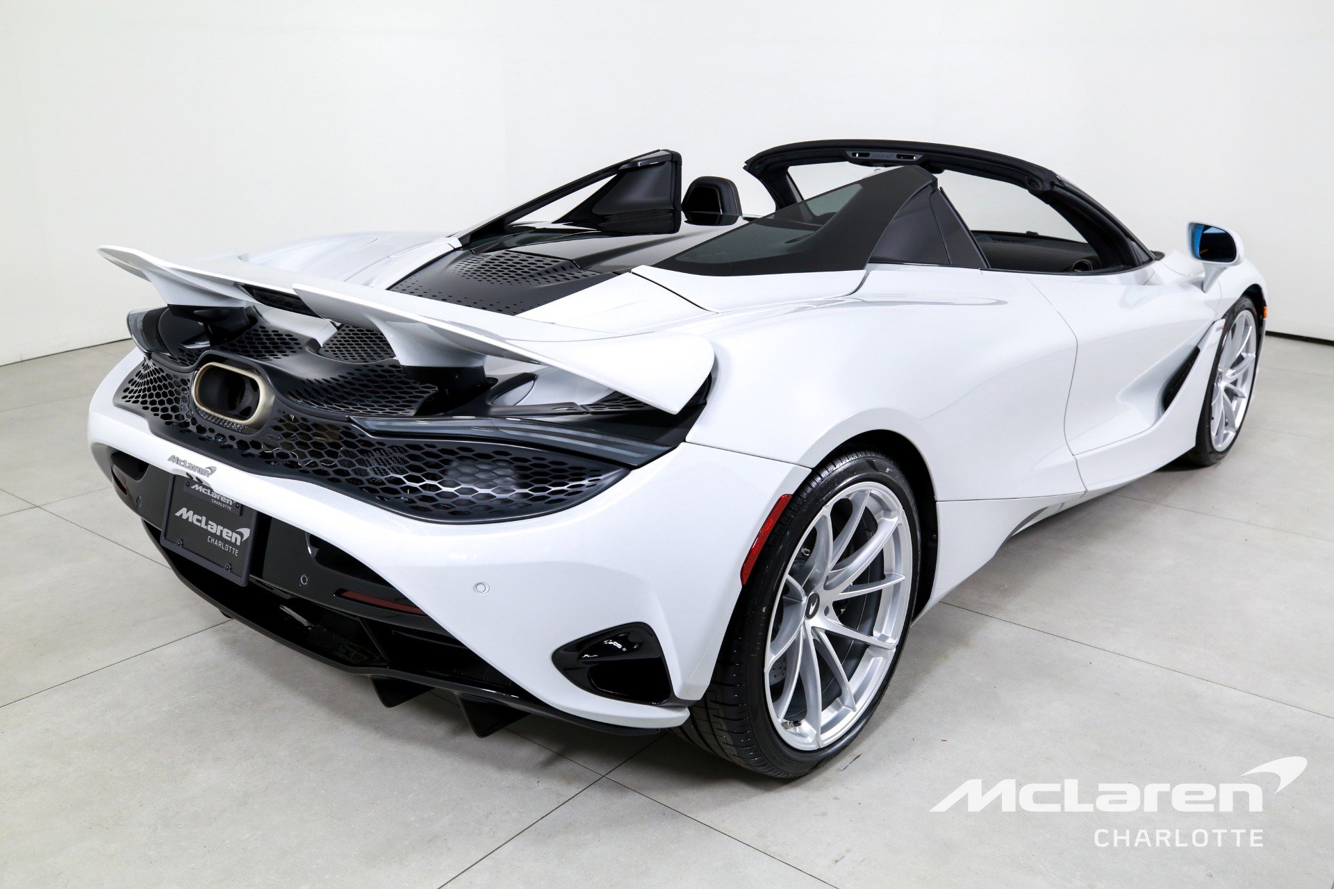New 2027 McLaren 750S Spider RWD image 10