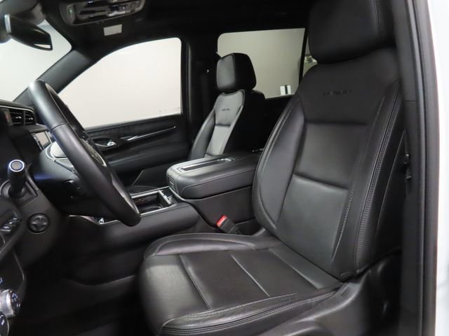 Used 2024 GMC Yukon XL Denali AWD/4WD image 17