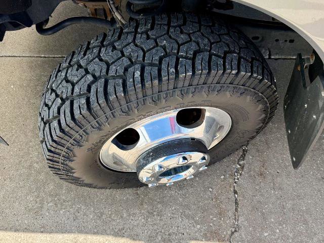 Certified 2024 Ford F350 Lariat w/ Chrome Package image 37