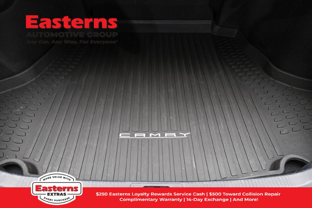 Used 2021 Toyota Camry LE FWD image 10