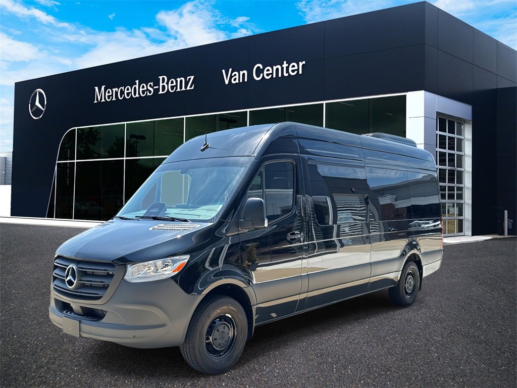 New 2025 Mercedes-Benz Sprinter 2500 image 12
