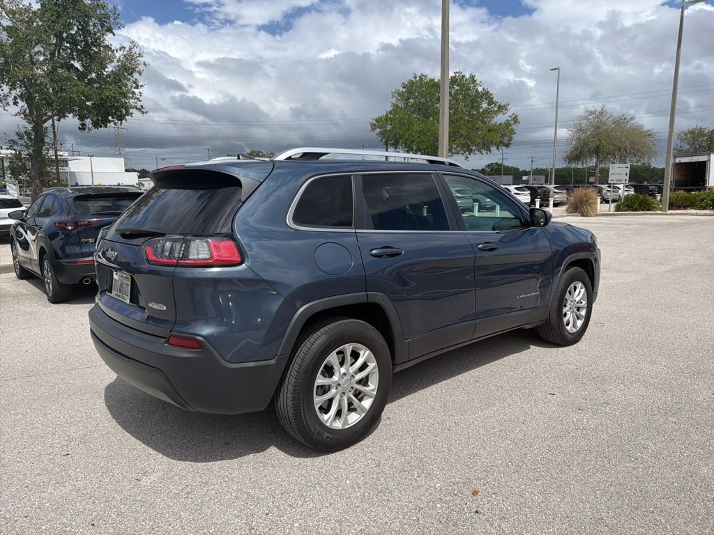 Used 2019 Jeep Cherokee Latitude w/ Cold Weather Group AWD/4WD image 7
