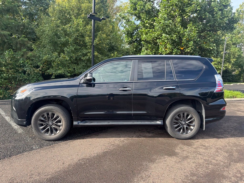 Used 2020 Lexus GX 460 Premium w/ Premium Package AWD/4WD image 2