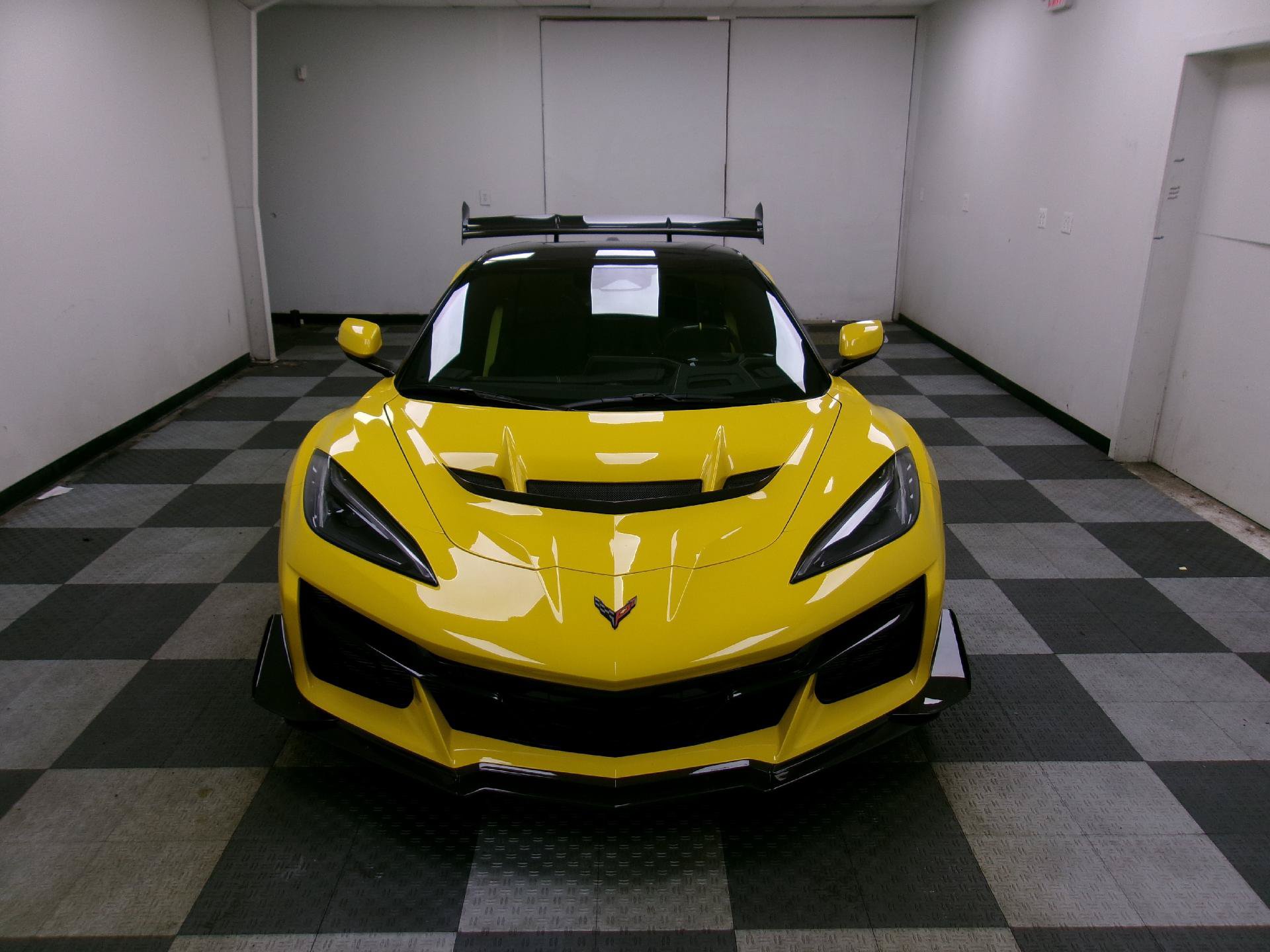 New 2026 Chevrolet Corvette ZR1 w/ ZR1 Carbon Fiber Aero Package RWD image 23