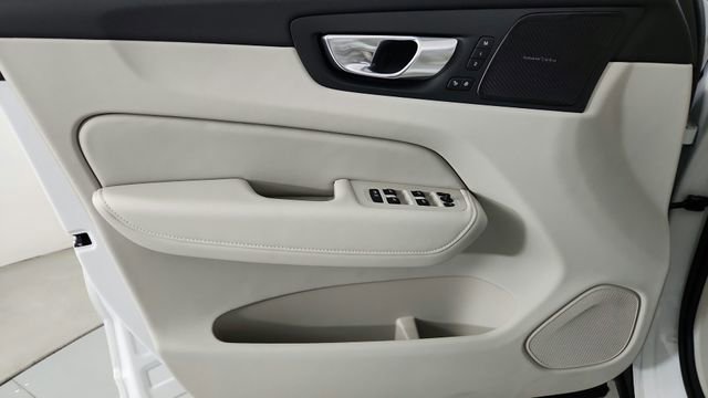 Certified 2026 Volvo XC60 B5 Ultra w/ Protection Package Premier AWD/4WD image 24