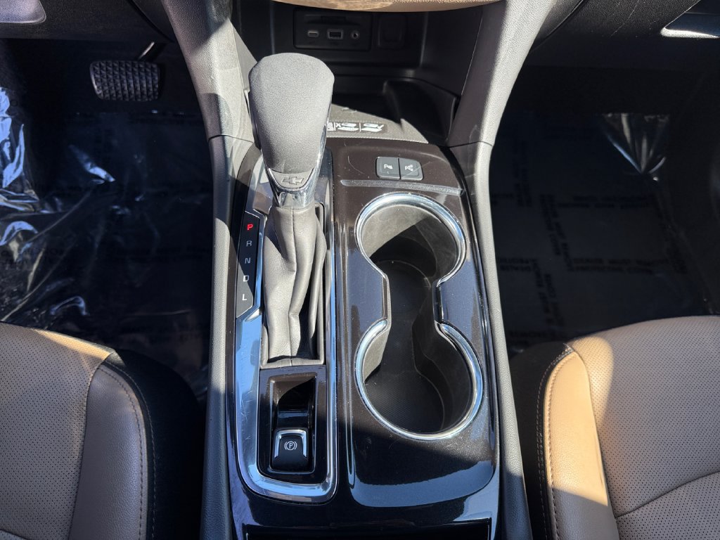 Used 2023 Chevrolet Equinox Premier FWD image 19