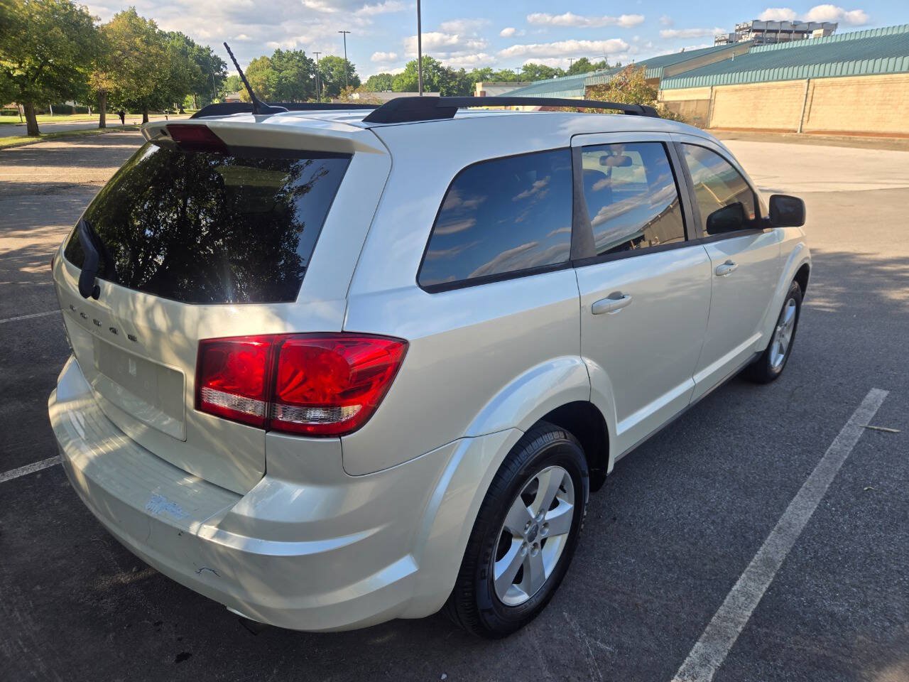 Used 2014 Dodge Journey SE w/ Flexible Seating Group FWD image 11