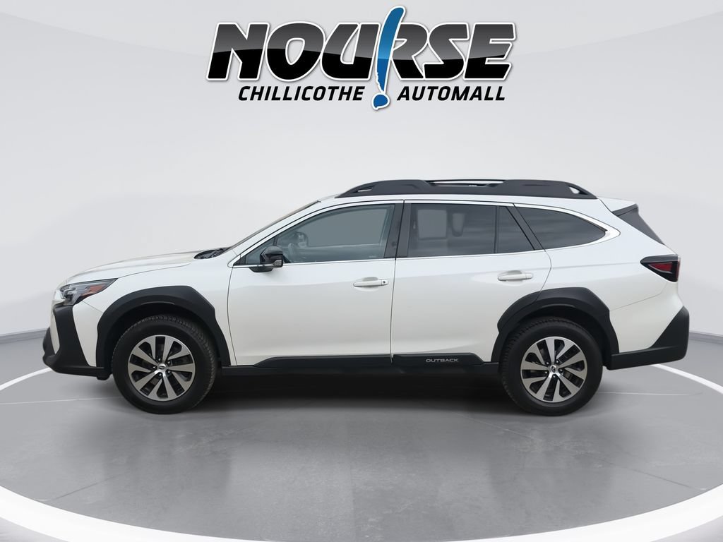 Used 2023 Subaru Outback Premium AWD/4WD image 5