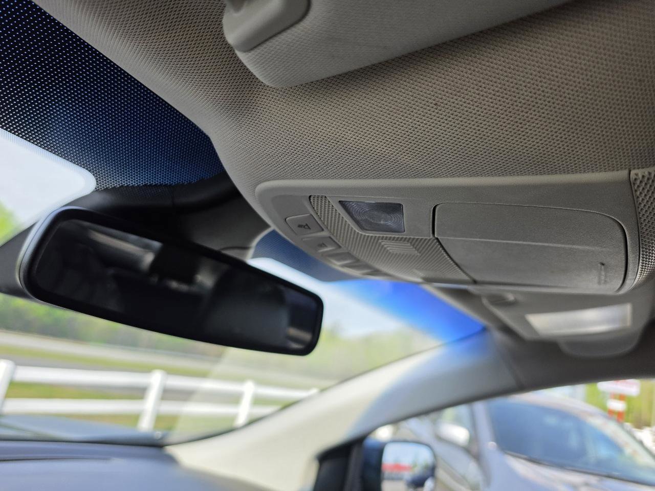 Used 2019 Ford Edge SEL w/ Equipment Group 201A AWD/4WD image 16