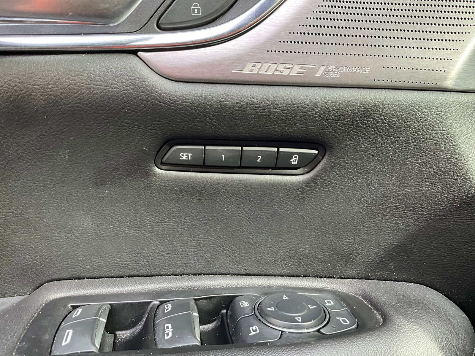 Certified 2022 Cadillac XT5 Premium Luxury image 32