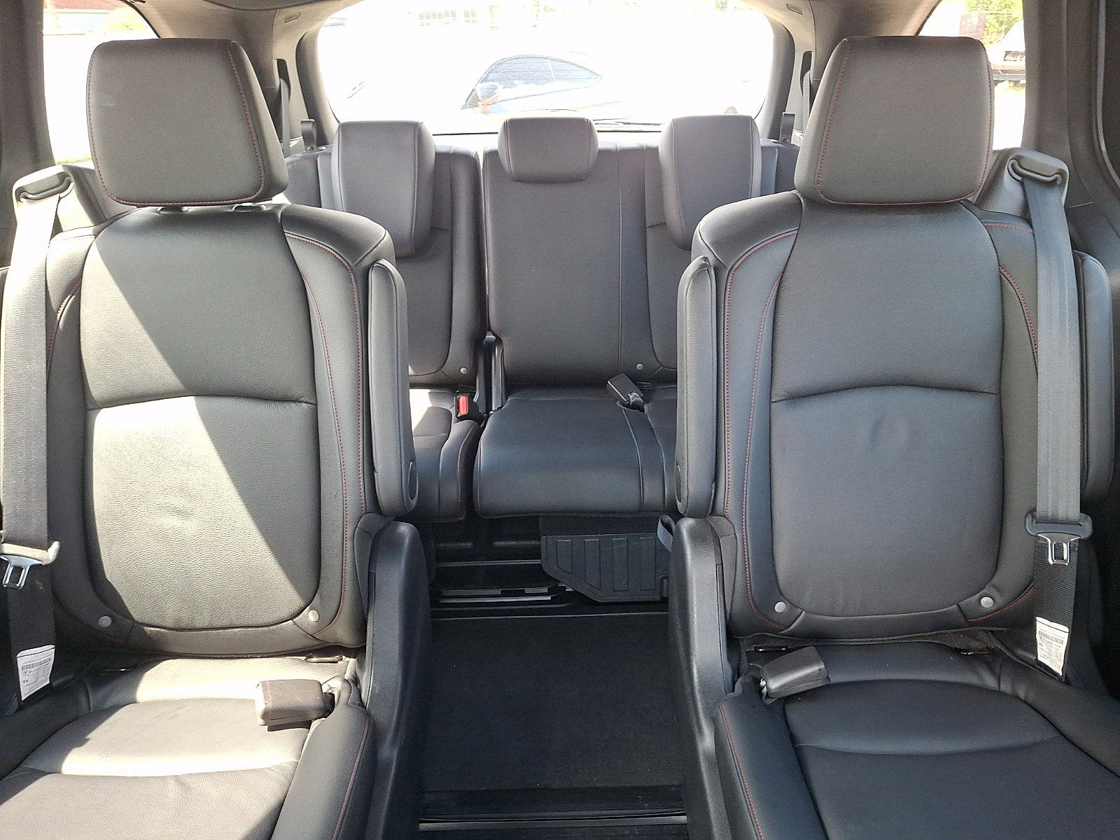 Used 2025 Honda Odyssey Sport-L image 19