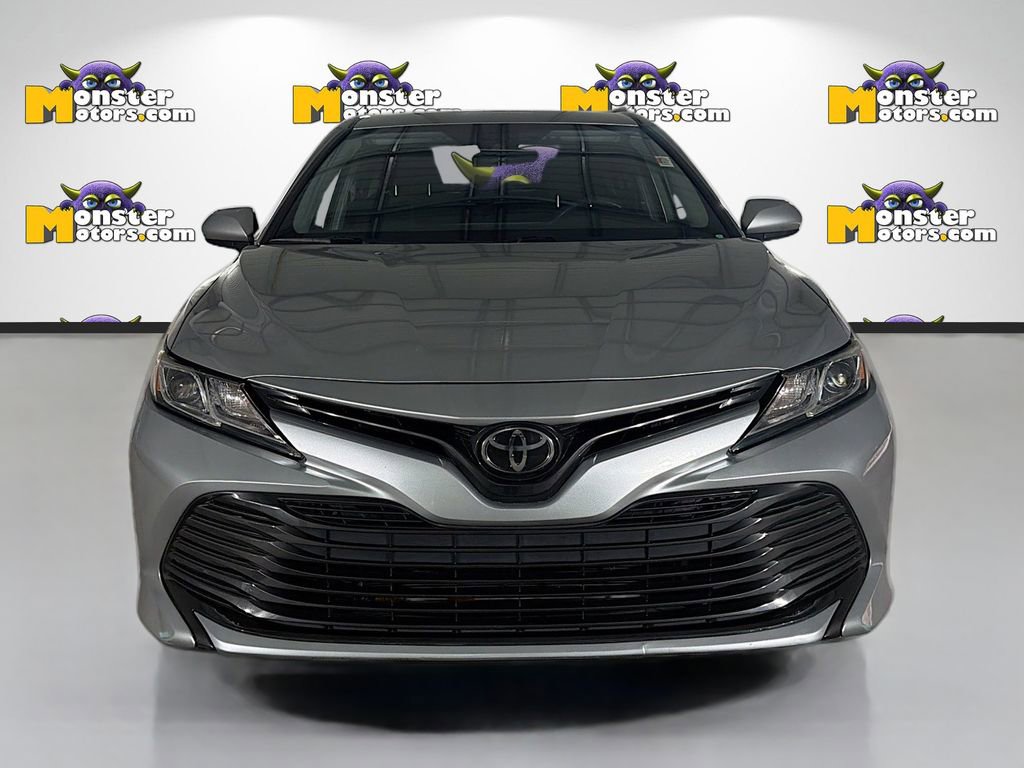 Used 2020 Toyota Camry LE FWD image 2